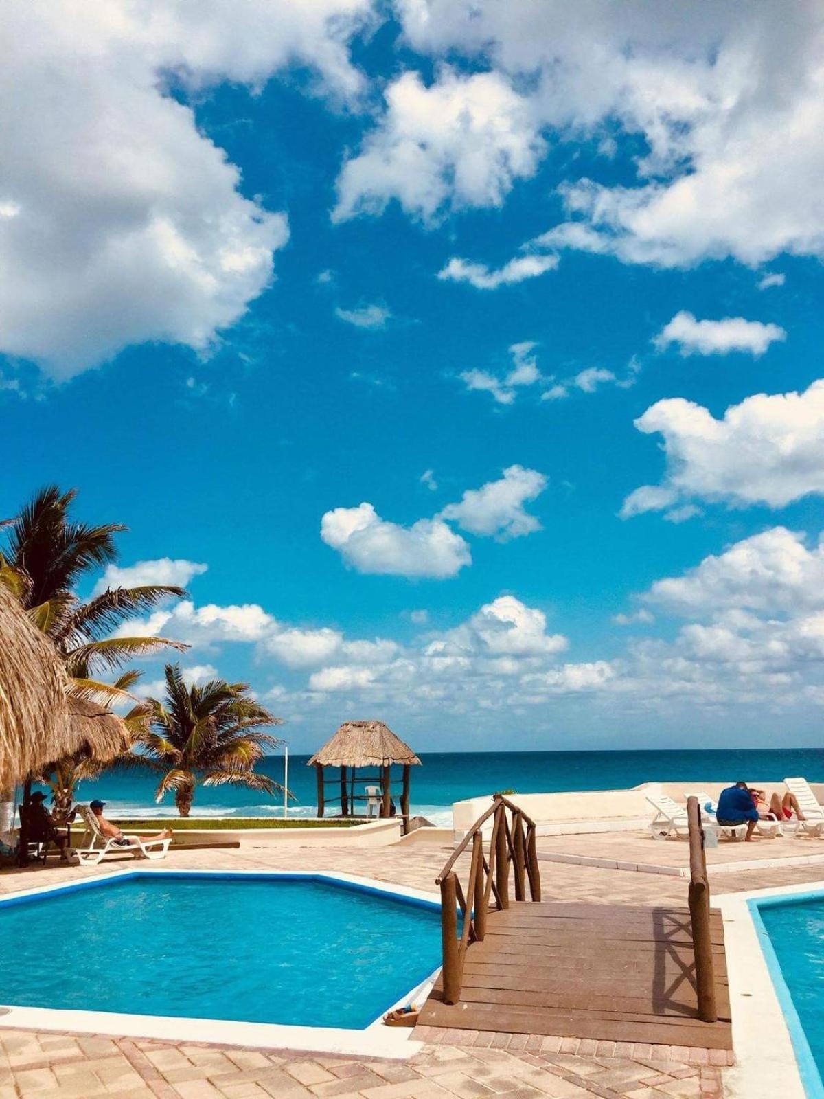 Brisas Residence Hotel Zone Apartment Cancún Esterno foto